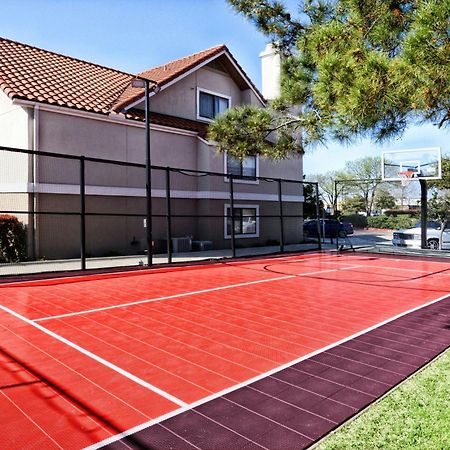 אירווינג Residence Inn Dallas Las Colinas מראה חיצוני תמונה